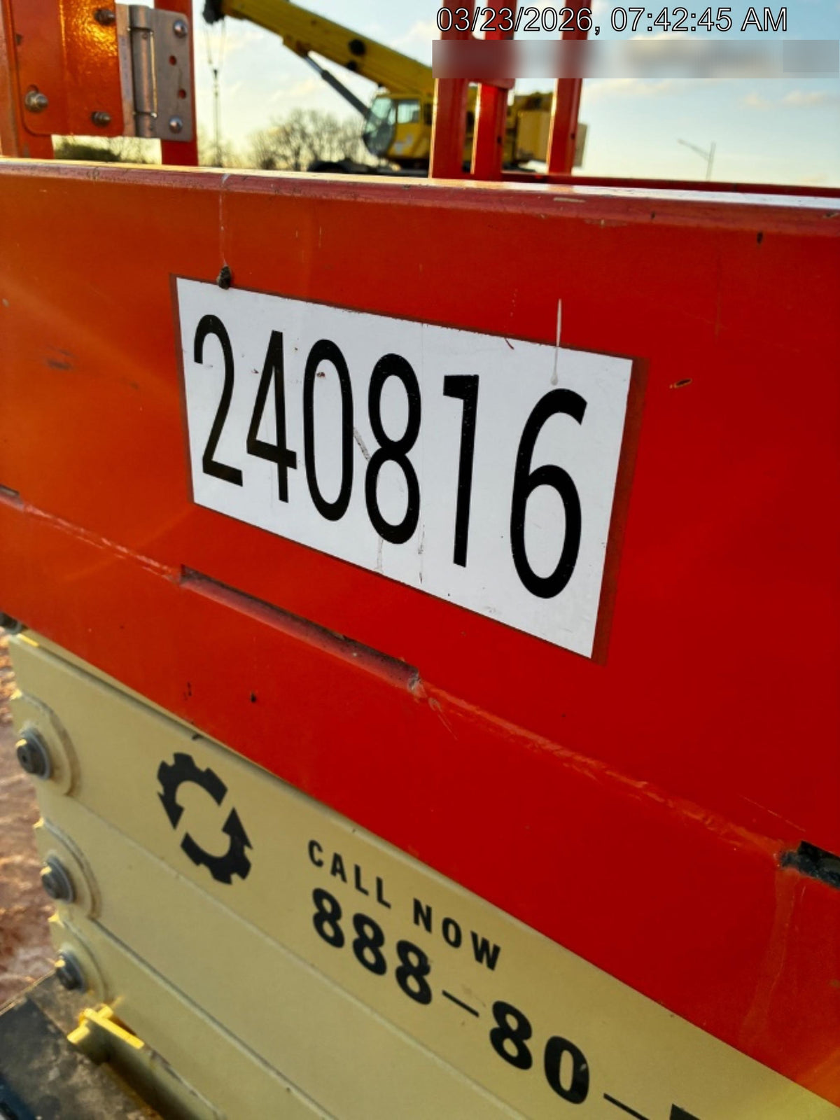 2022 JLG ES3246
