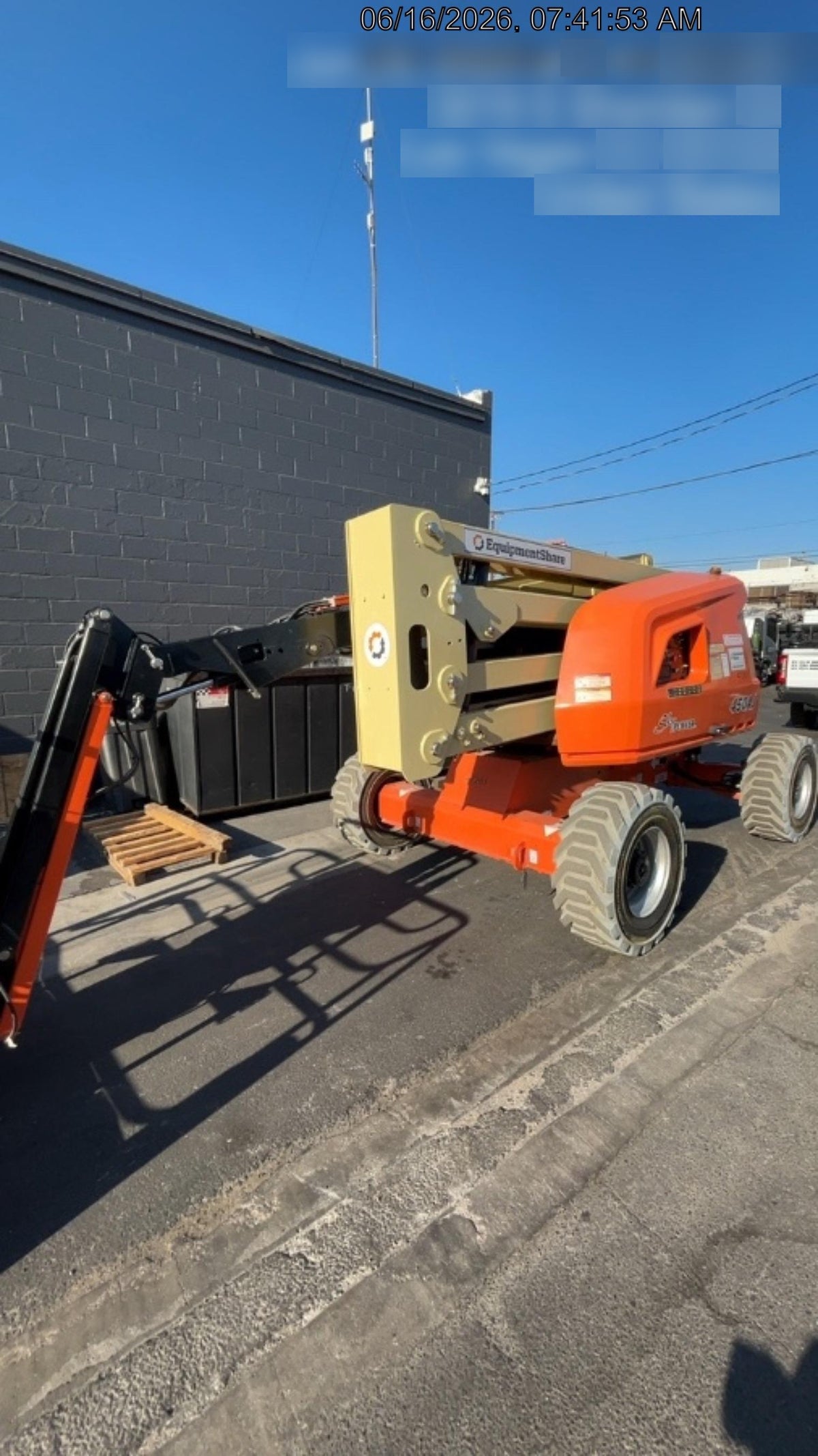 2019 JLG 450AJ