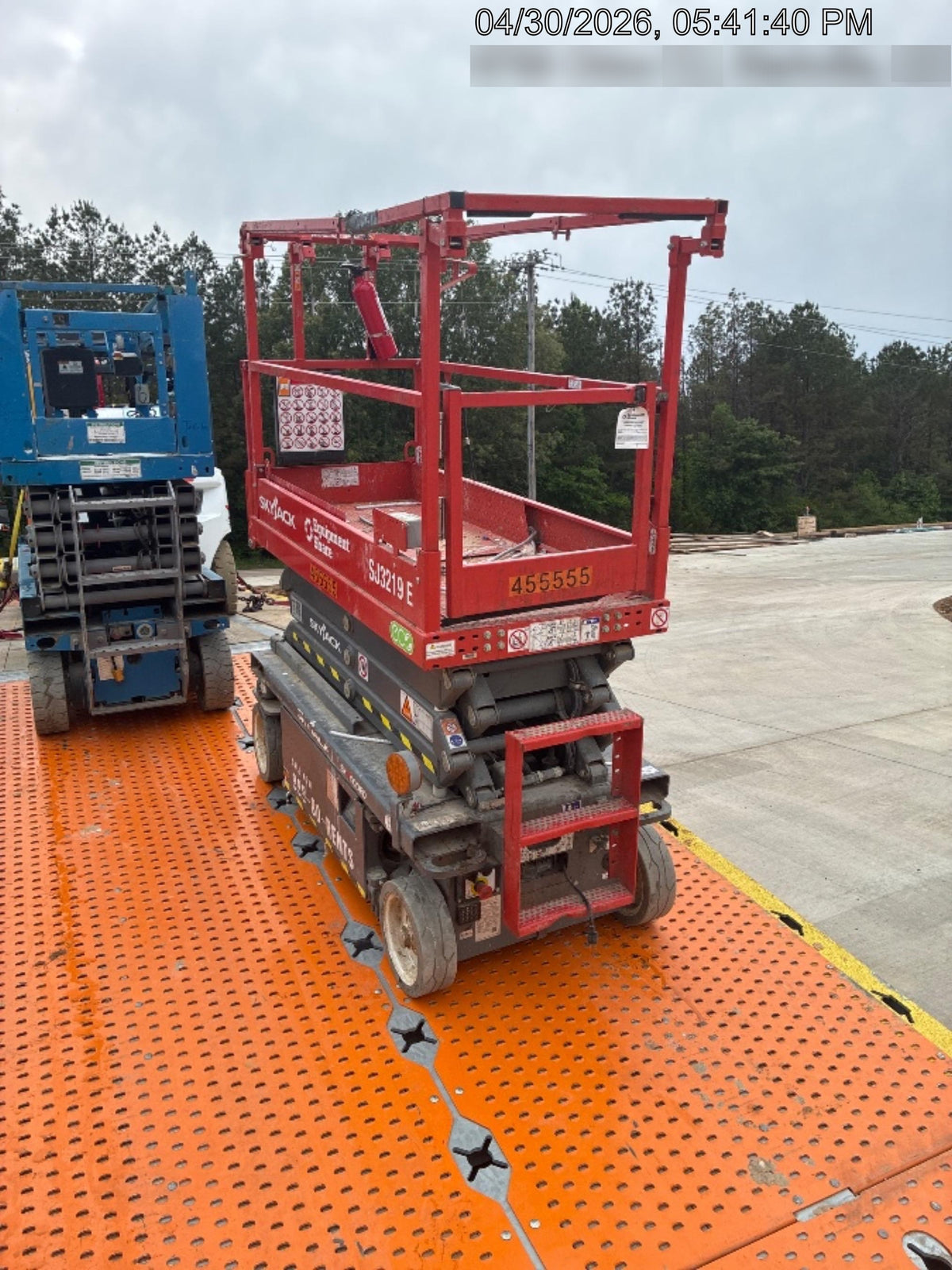 2024 Skyjack SJ3219 Electric Drive, Sld NM Tires, DBcns, RFRails, Power to Platform, T3 + Access Control