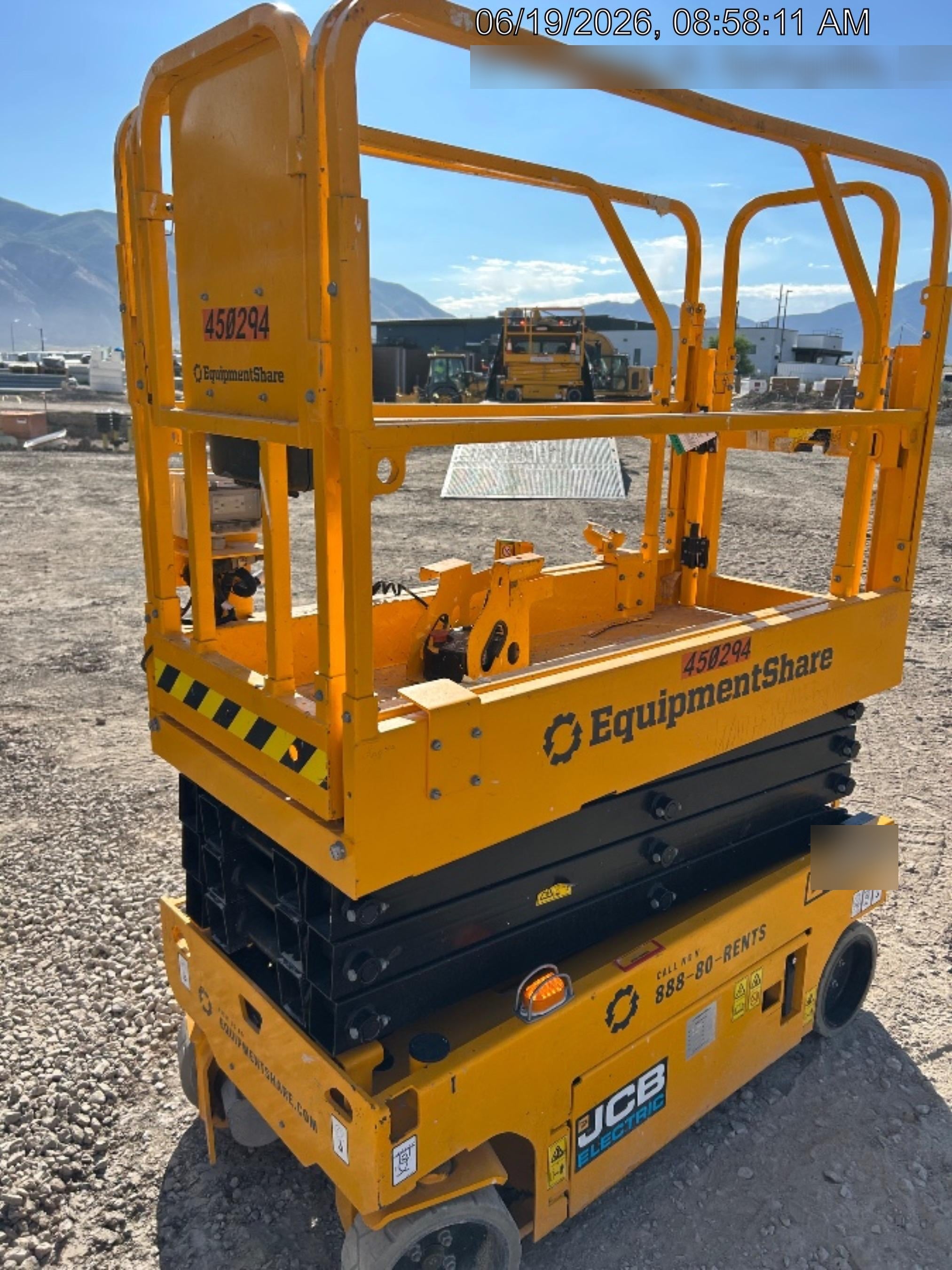 2024 JCB S1932E