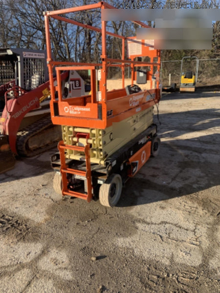 2022 JLG ES2632