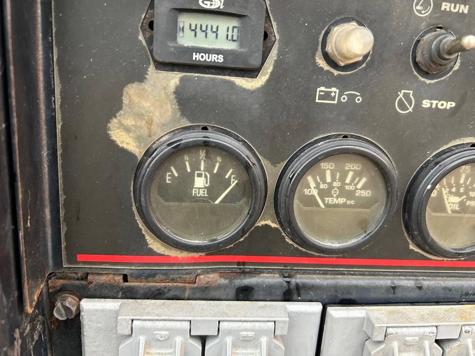 2019 Lincoln Electric Vantage 322 Lincoln Vantage 322 Welder w/Trailer, Light Kit, Cable Rack