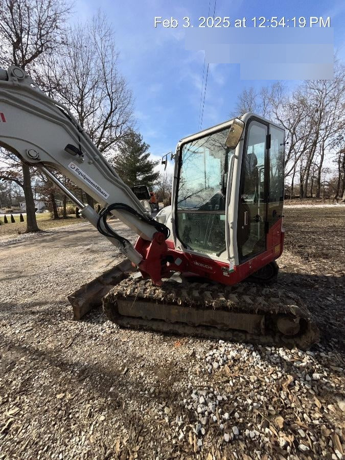 2021 TAKEUCHI TB260-CR