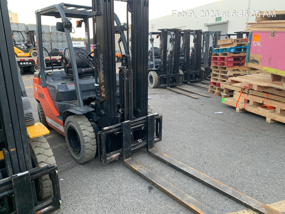 2022 TOYOTA 50-8FGU25