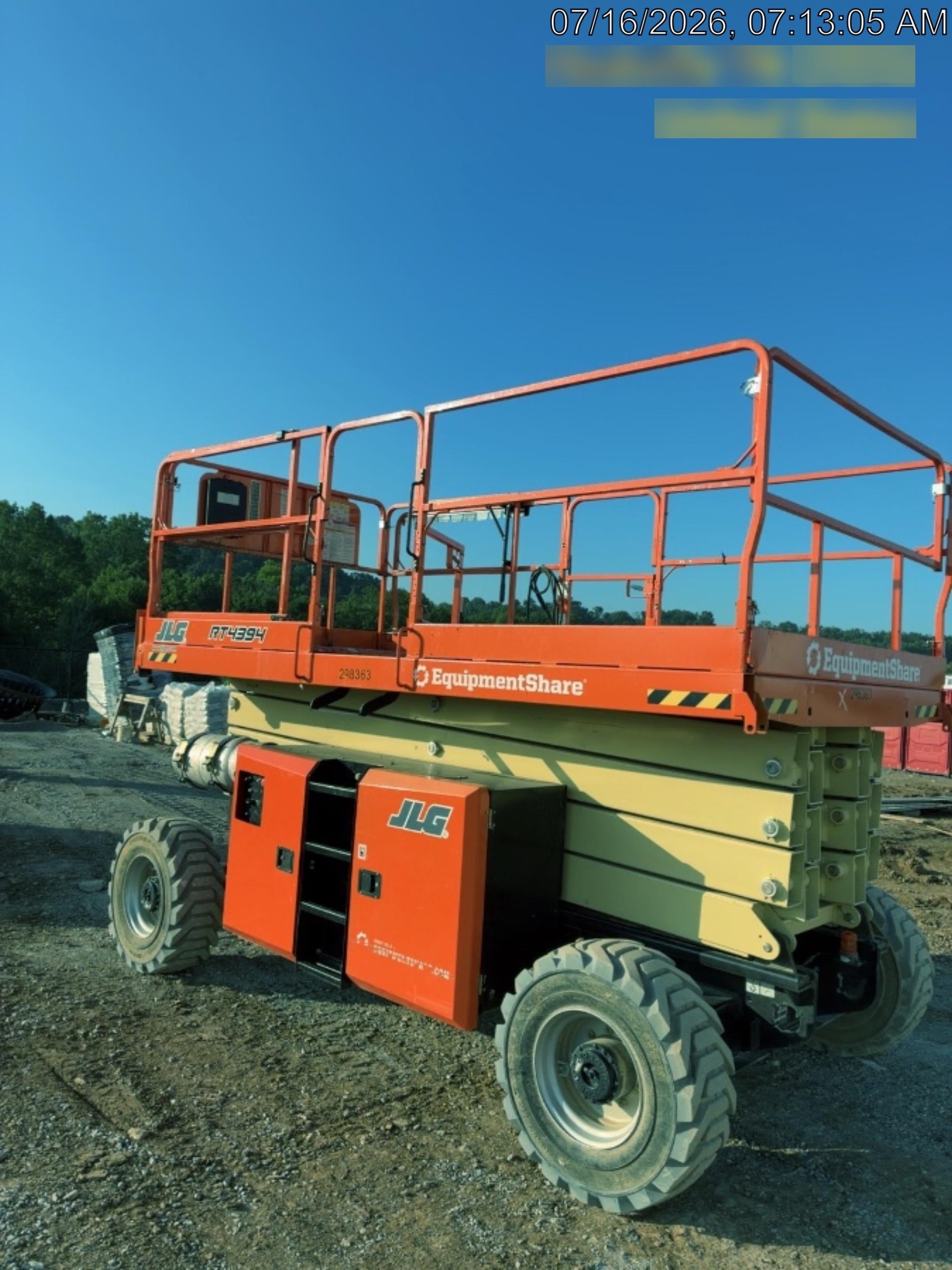 2023 JLG RT4394