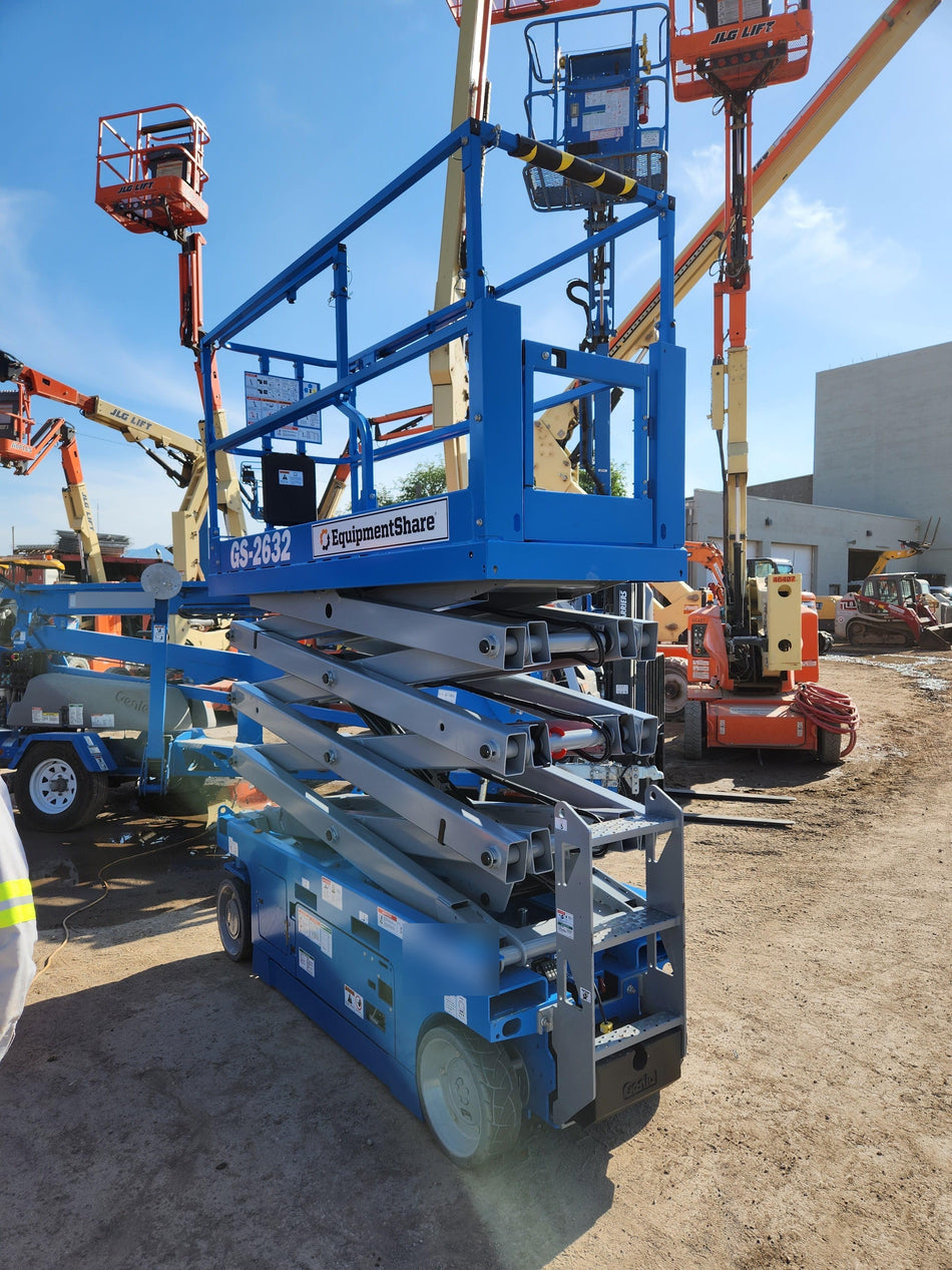 2023 GENIE GS-2632