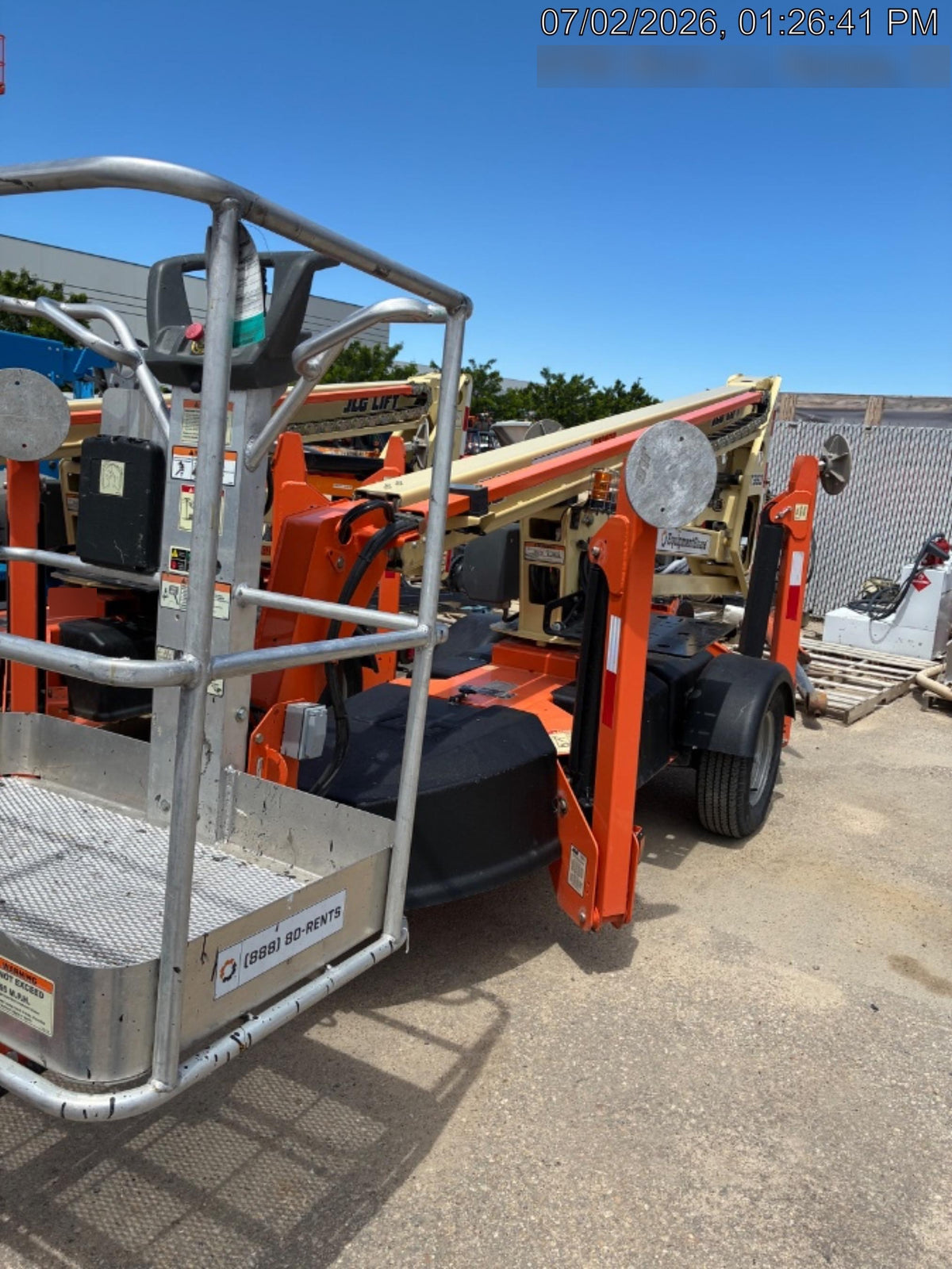 2022 JLG T350