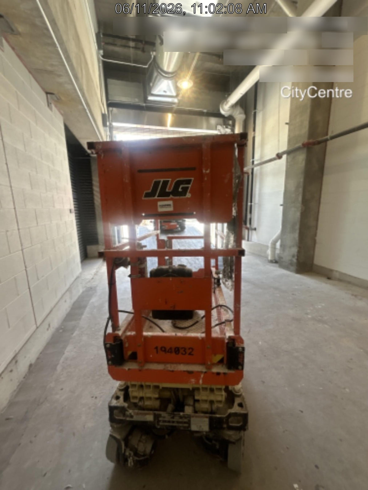 2021 JLG ES1330L