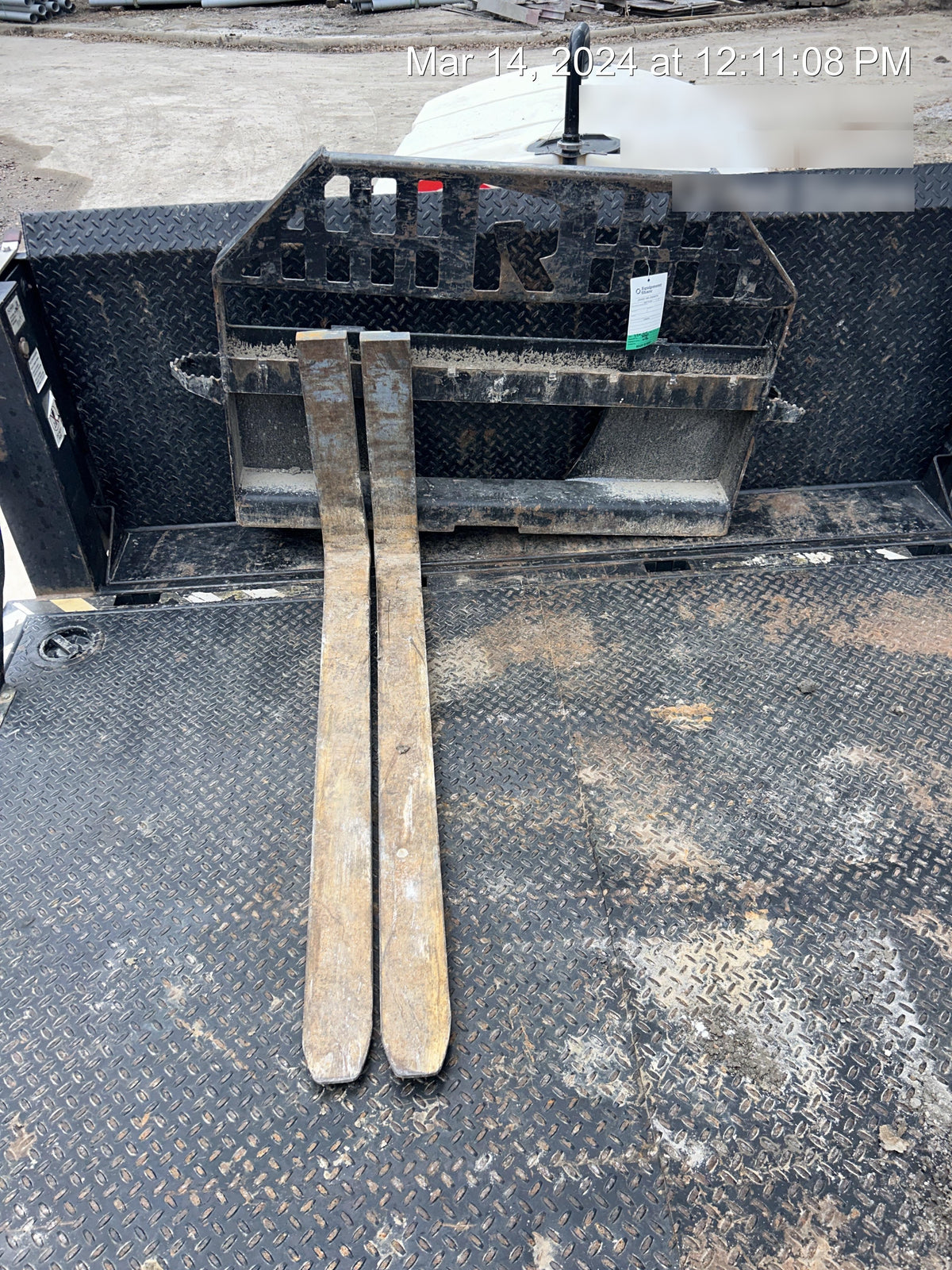 2016 EMKAY 48" Pallet Forks - EMKAY