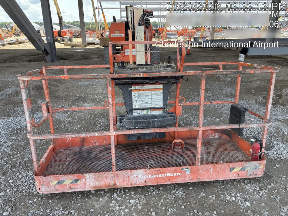 2019 JLG 860SJ