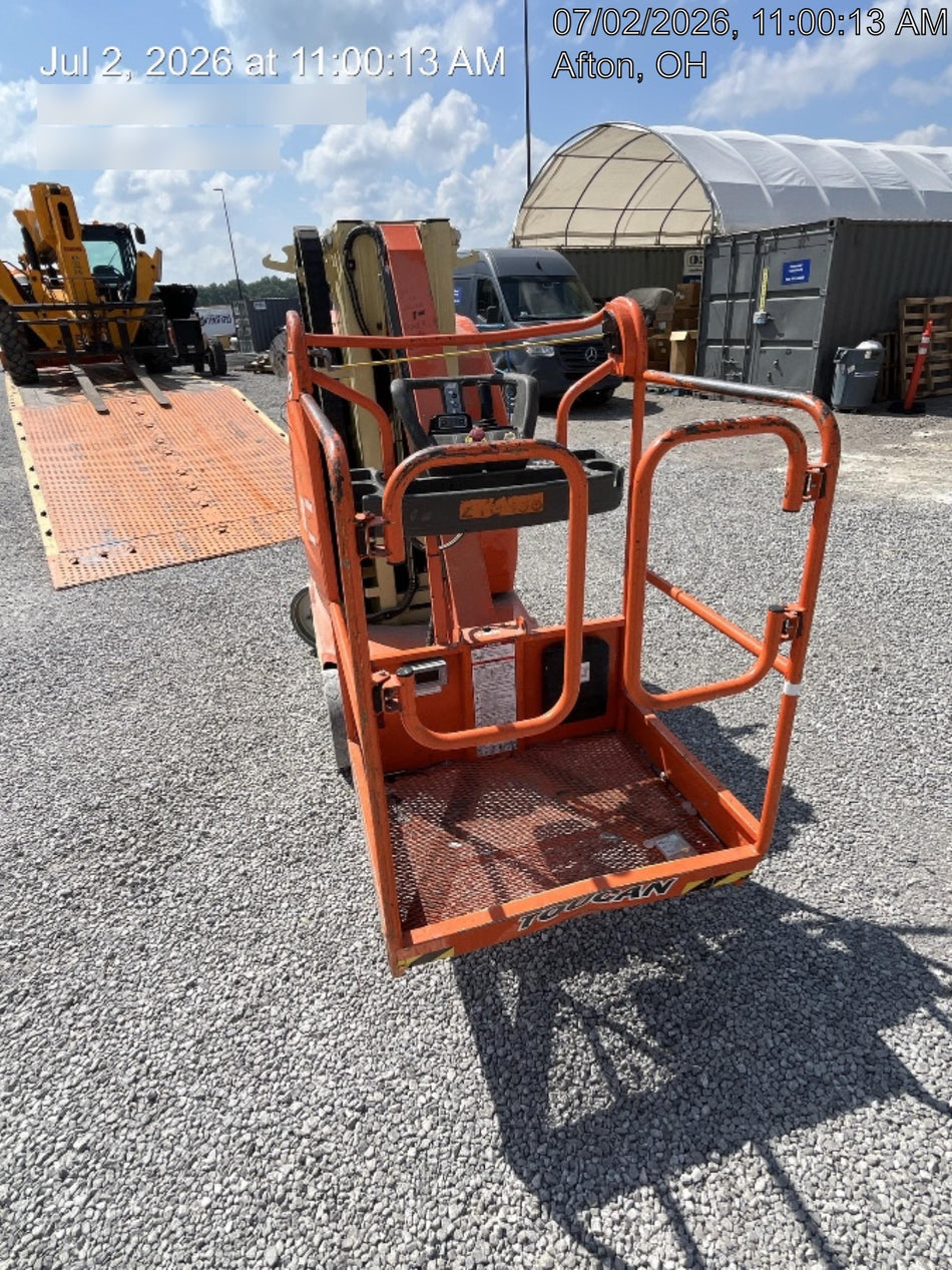 2022 JLG 26E