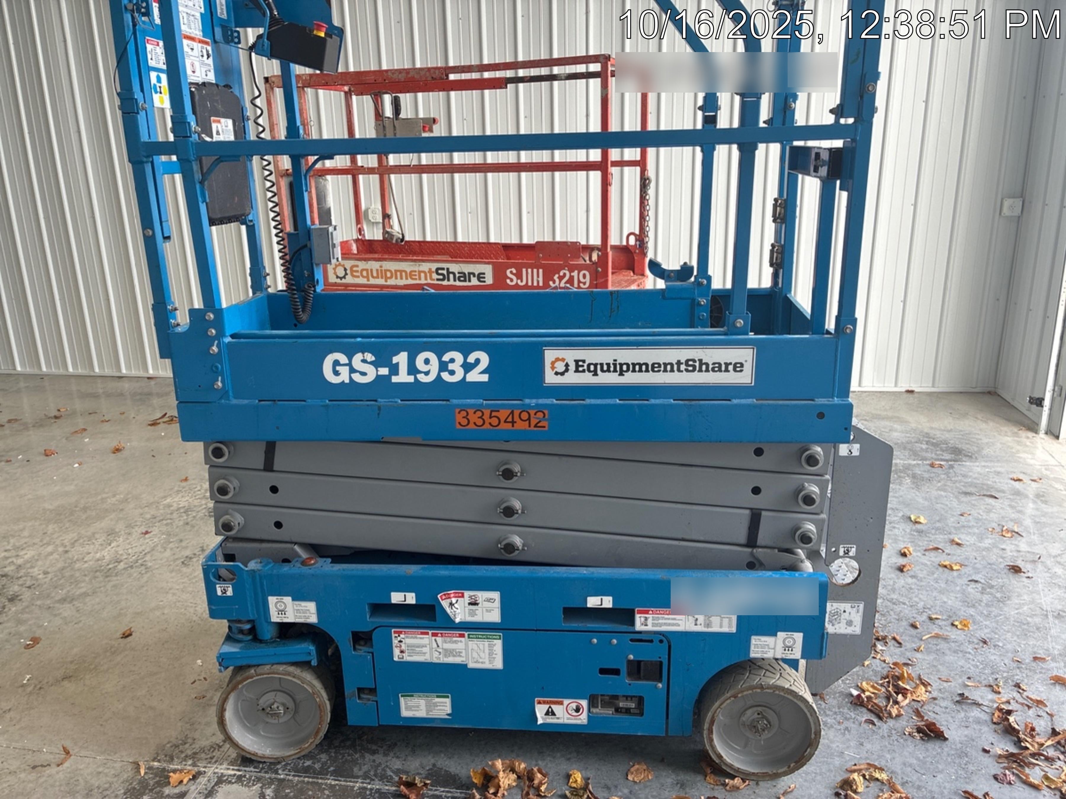 2023 GENIE GS-1932