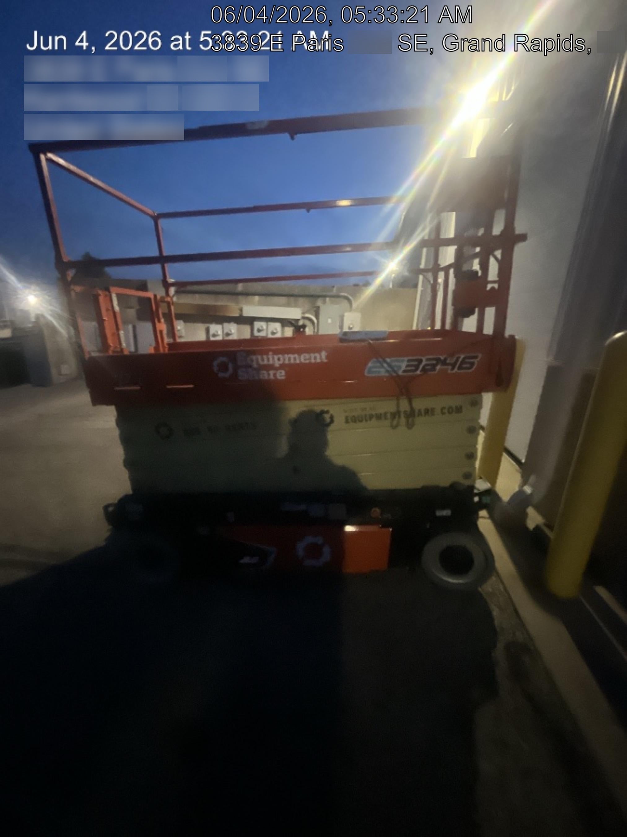 2022 JLG ES3246