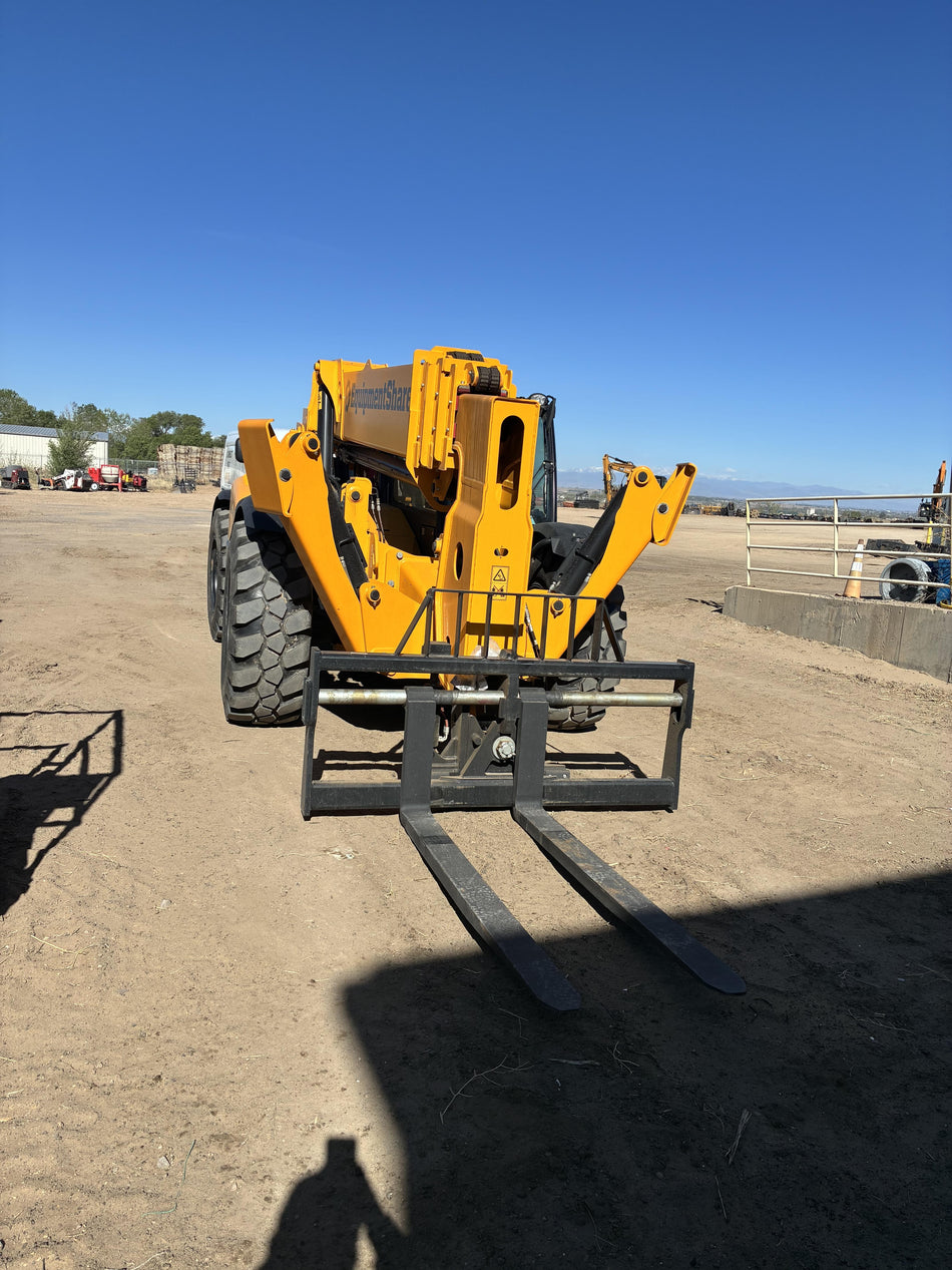 2026 JCB 514-56