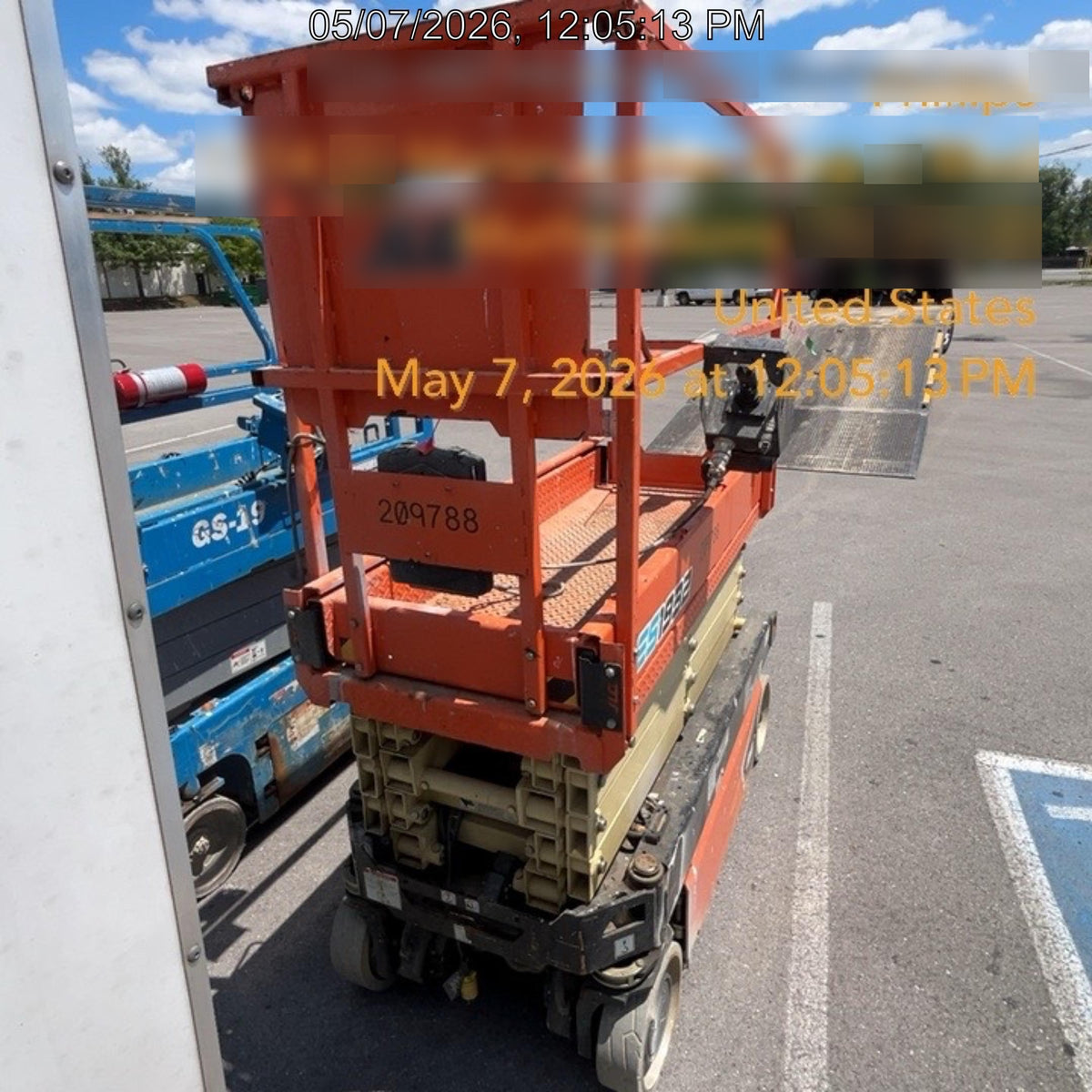 2022 JLG ES1932