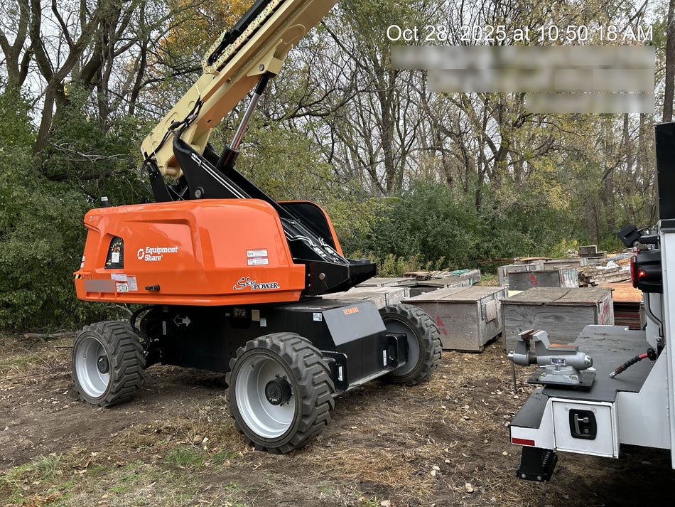 2025 JLG 660SJ