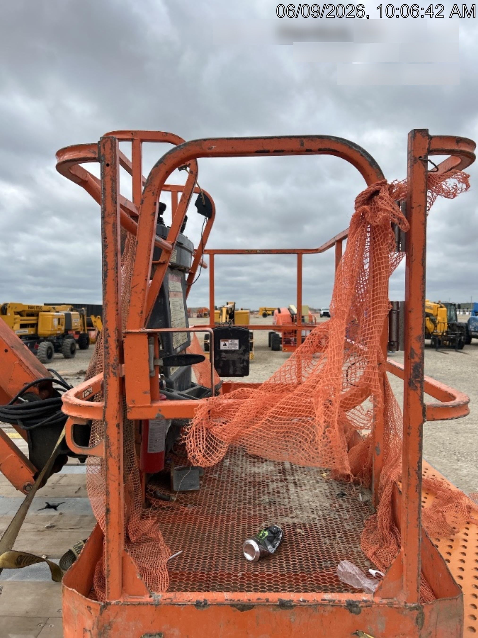 2022 JLG 660SJ