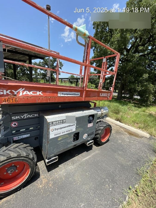 2017 SKYJACK SJ6832 RT