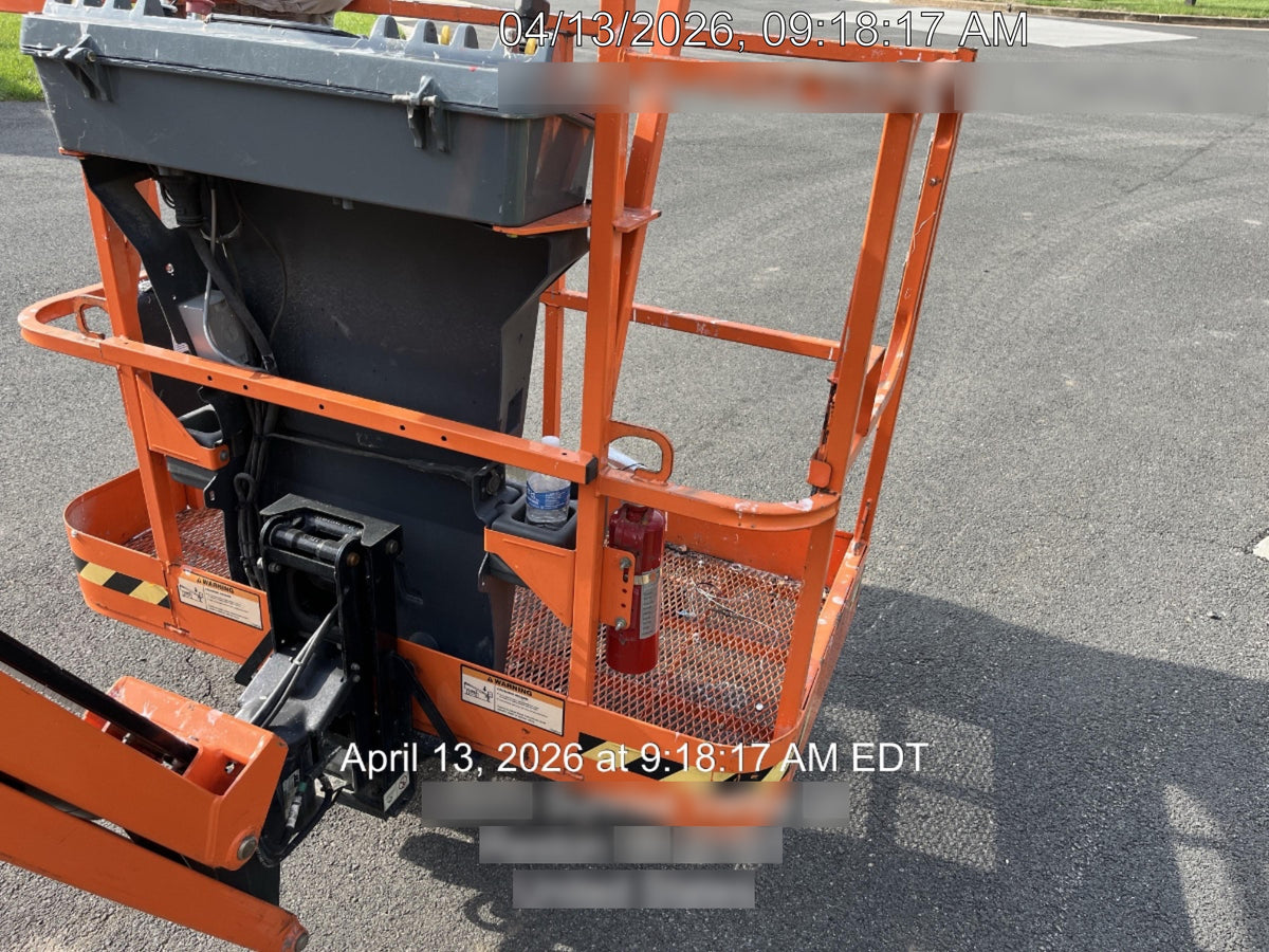 2021 JLG E450AJ