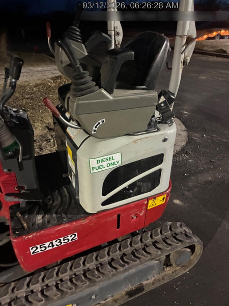 2022 TAKEUCHI TB210R
