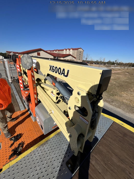 2021 JLG X600AJ