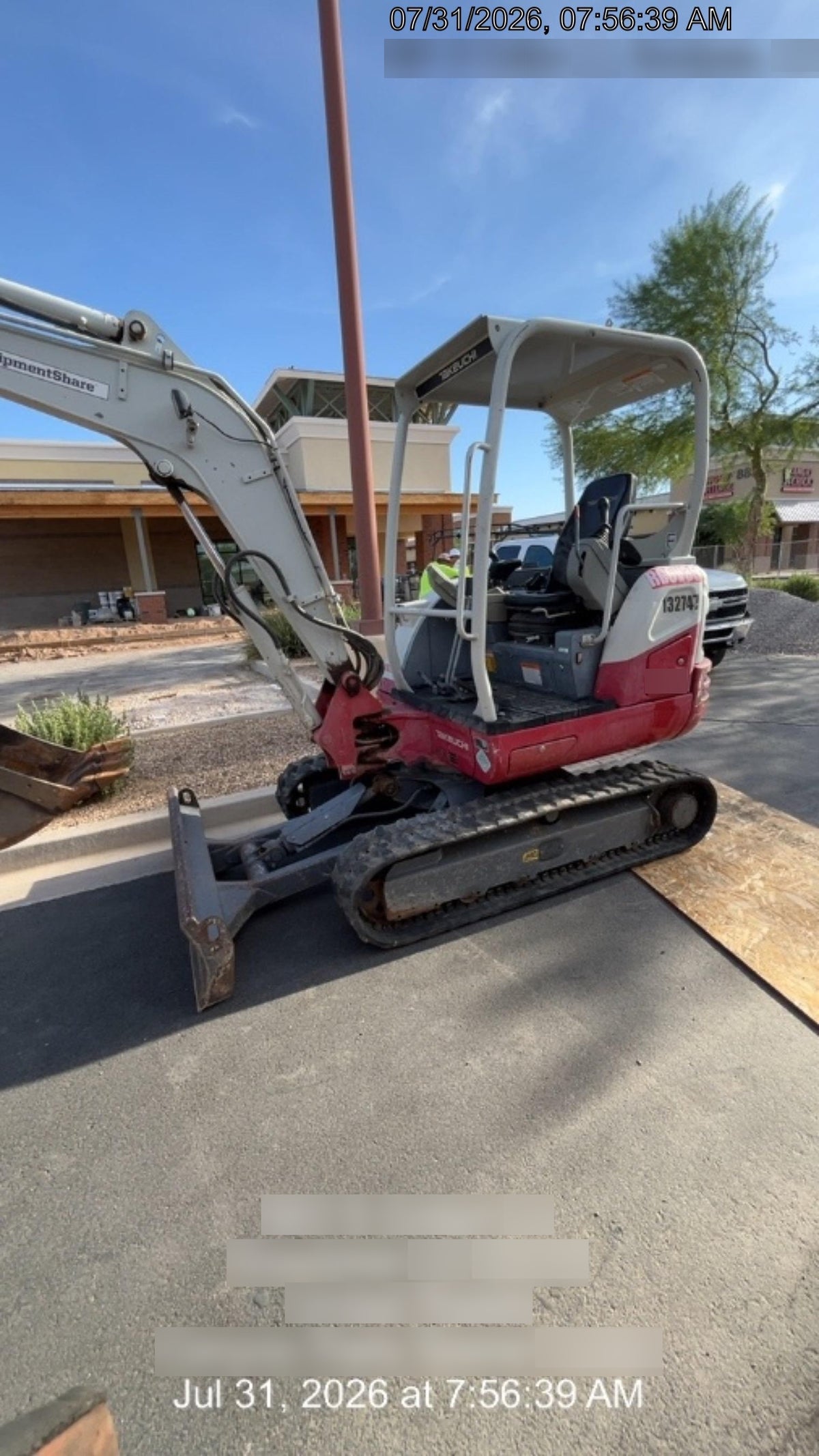 2021 TAKEUCHI TB235-2R