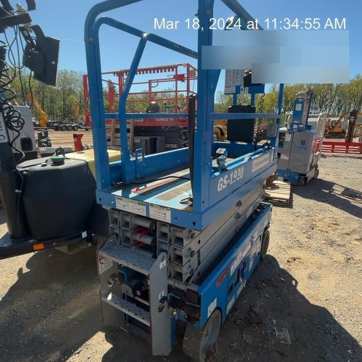 2020 Genie GS-1930 Fixed rails with chain entry gate - Pre A92.20