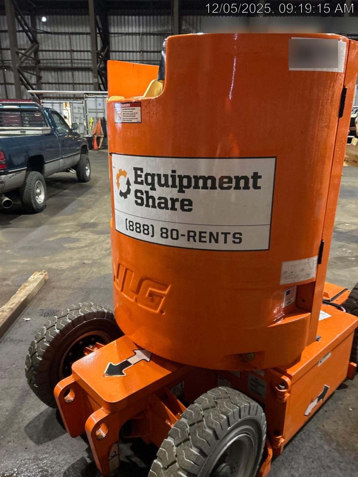 2019 JLG E300AJP