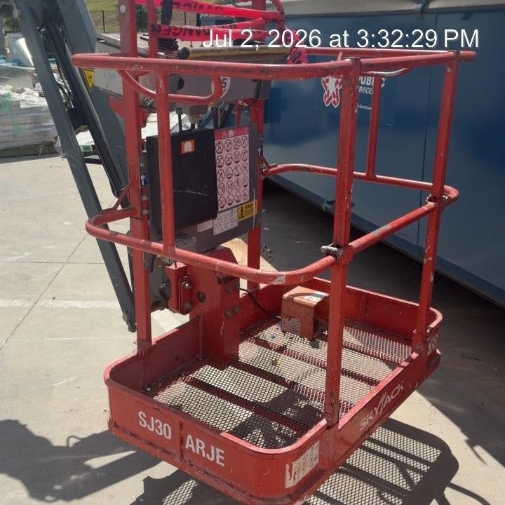2017 SKYJACK SJ30 AJE