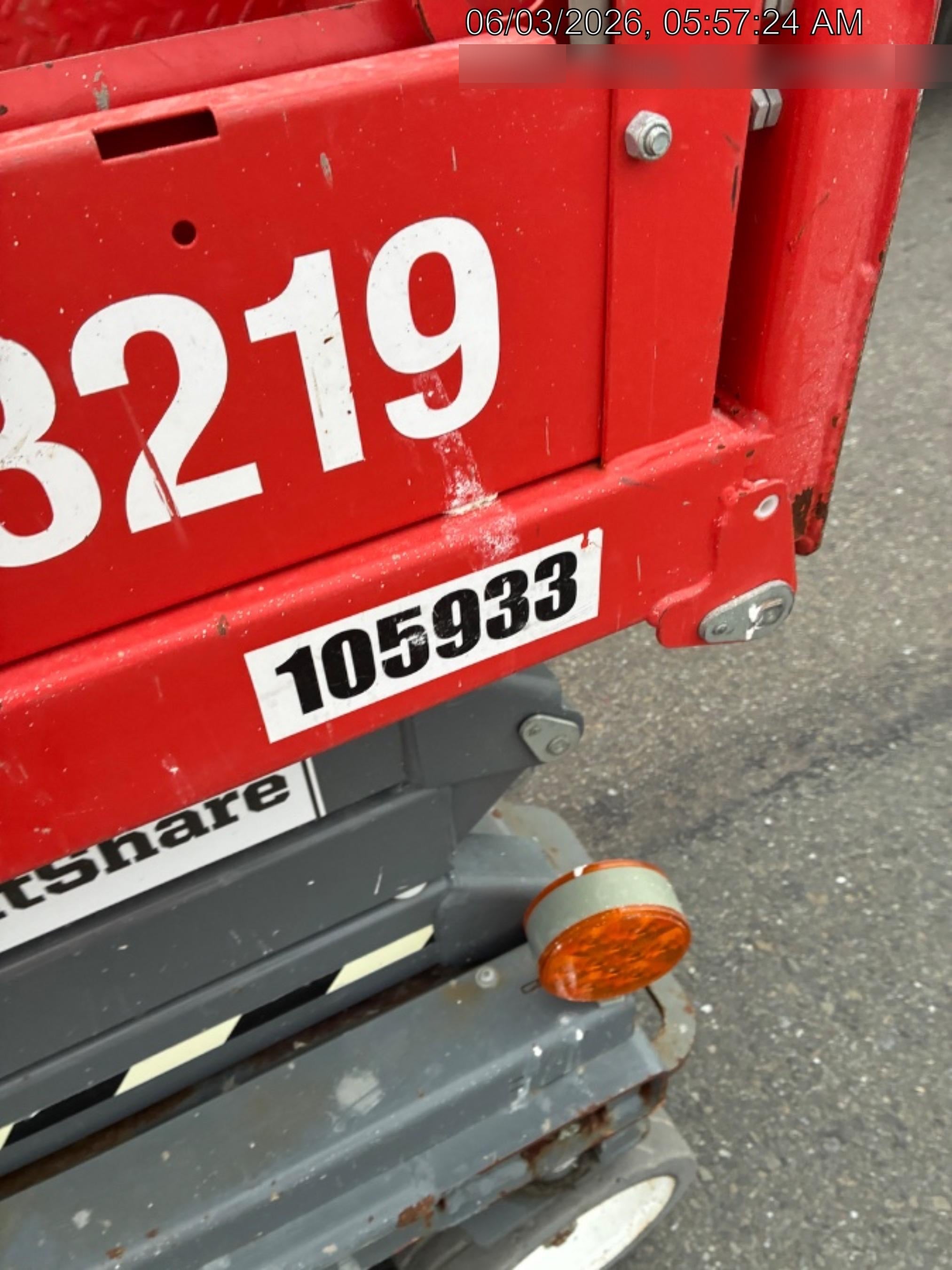 2020 Skyjack SJIII-3219 Solid NM Tires, Half height spring hinged entry gate, Dual Beacons, 800W Inverter