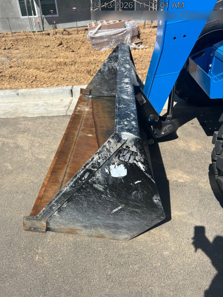 2025 JLG 1001100823
