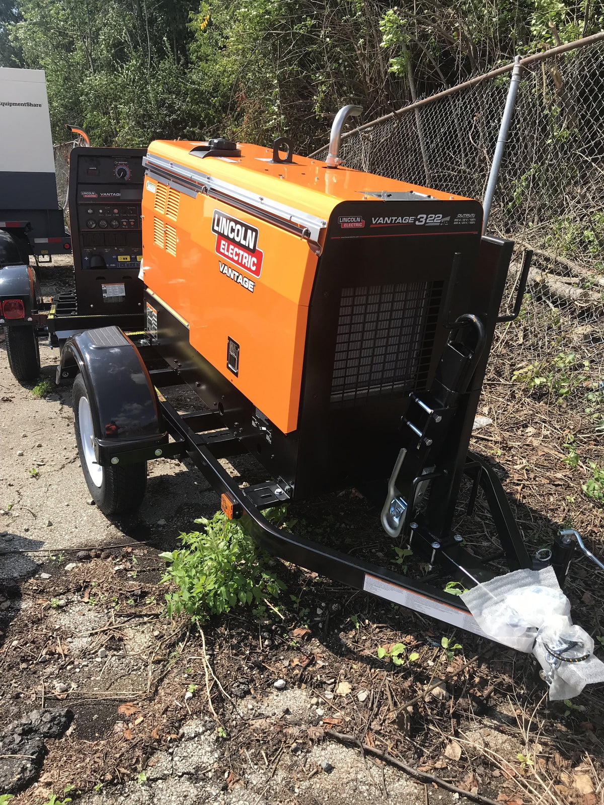 2021 Lincoln Electric Vantage 322 Vantage 322 Ready Pak 3 w/ Decals, ORANGE (includes trailer, cable rack, fender light kit) NO Telematics