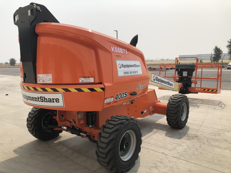 2020 JLG 400S