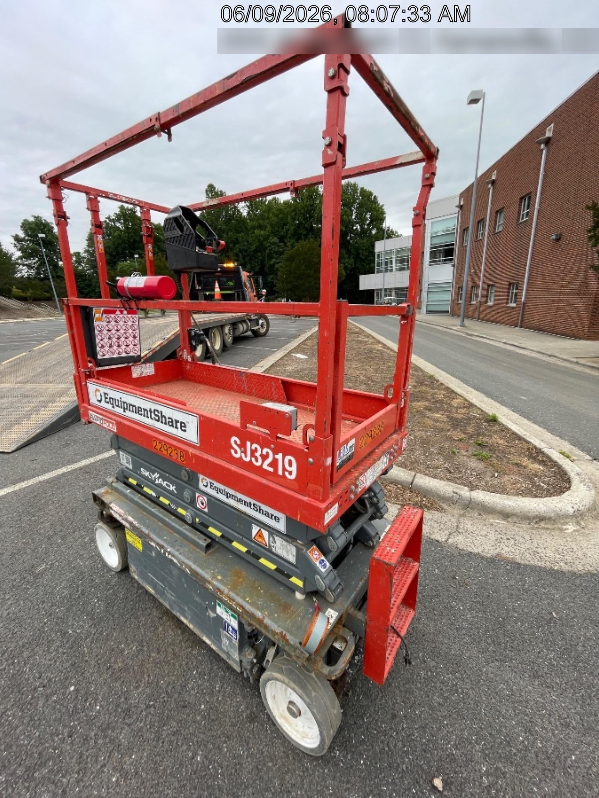 2022 SKYJACK SJ3219