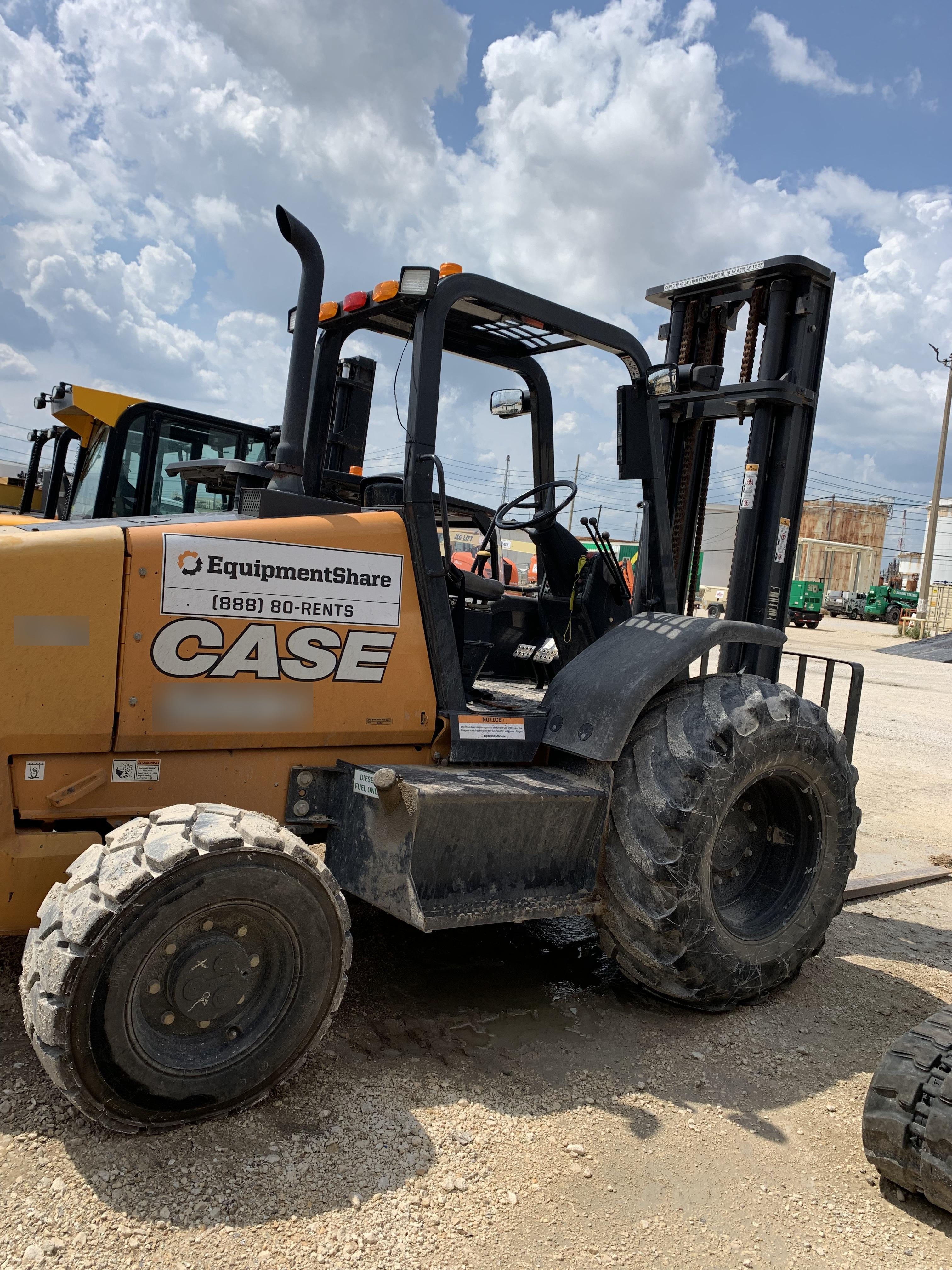 2018 CASE 588H