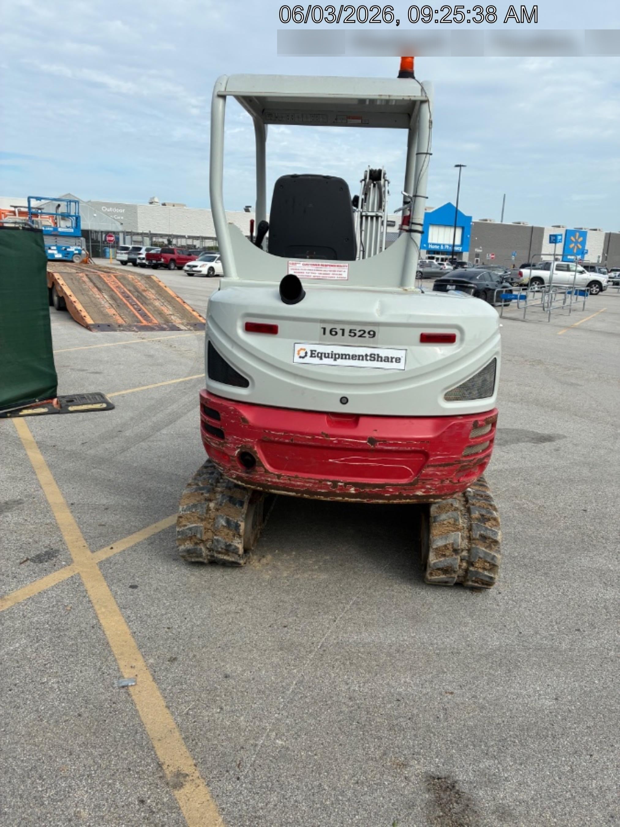 2021 TAKEUCHI TB235-2R