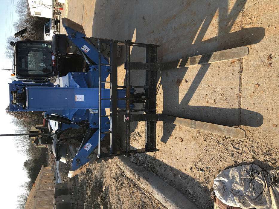 2019 Genie GTH-1056 Cab/Heat/AC, Solid RT Tires, LED Work Lights, Beacon 60" QA Carriage, 60" Forks