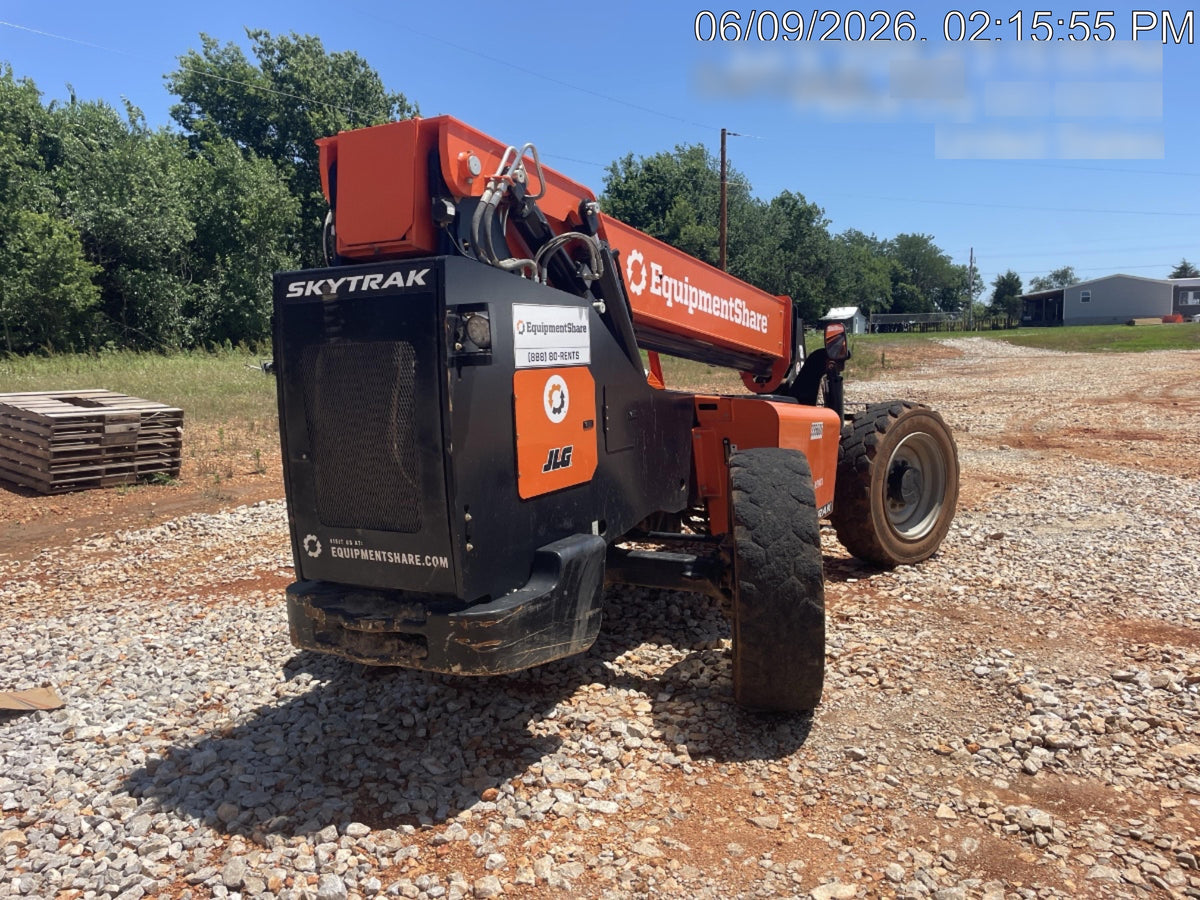 2023 SKYTRAK 8042
