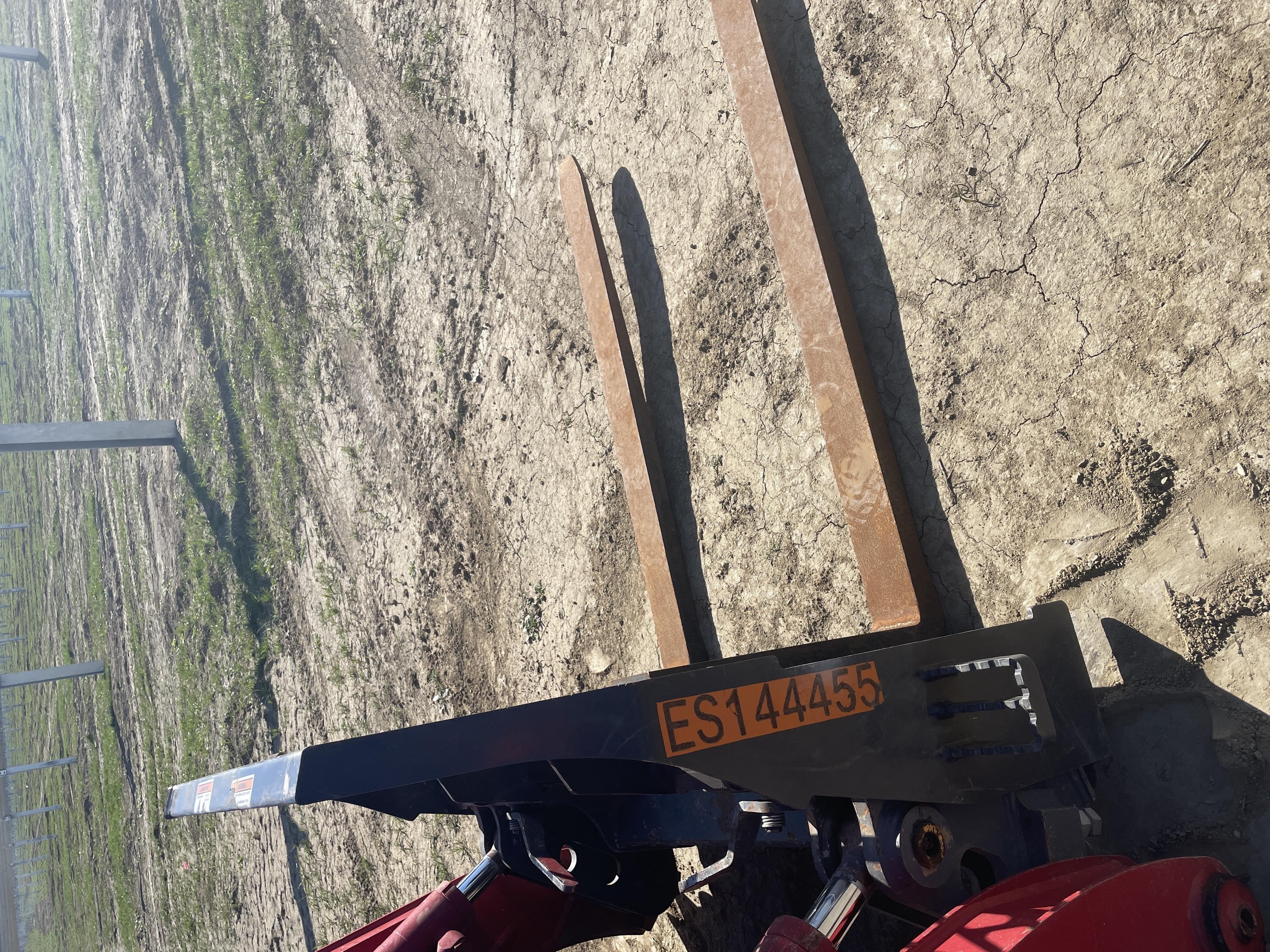 2021 PALADIN 48" Pallet Forks - Paladin