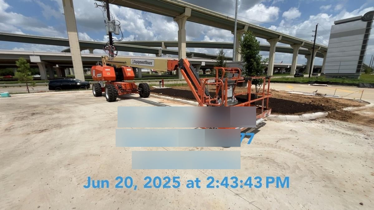 2021 JLG 860SJ