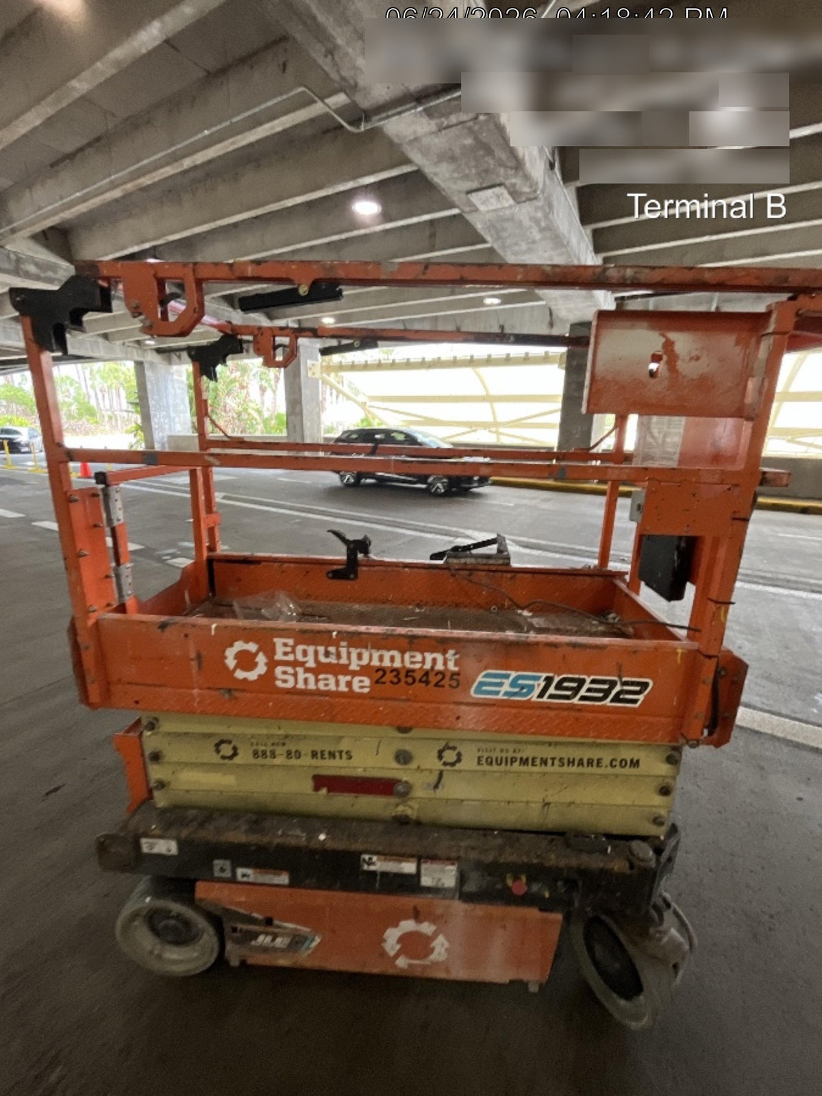 2022 JLG ES1932