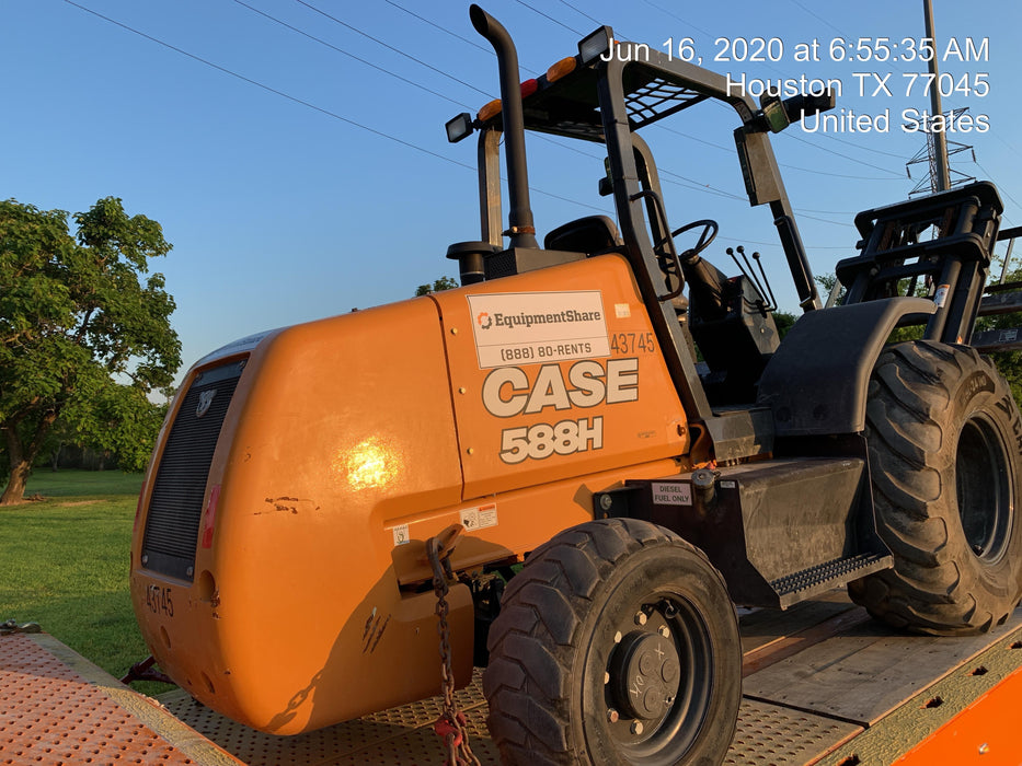 2019 CASE 588H