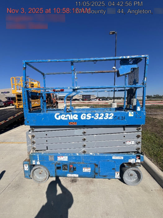 2017 Genie GS-3232 Genie GS3232 Narrow 32' Scissor Lift
