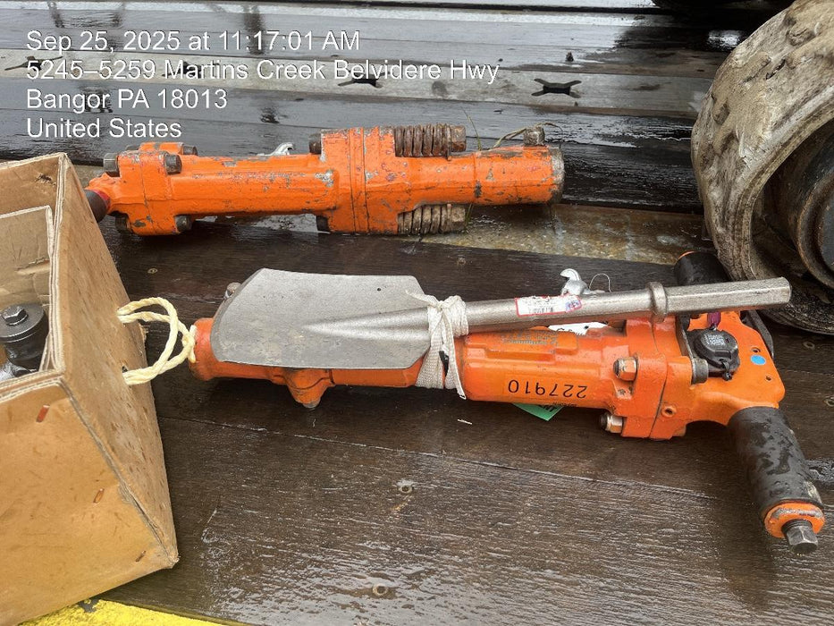 2023 MICHIGAN PNEUMATIC ES-TPB30-1-TRACKER