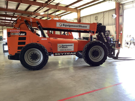 2021 JLG 6036