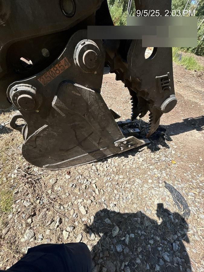 2022 FLECO 24" Bucket 56k - 75k - Fleco