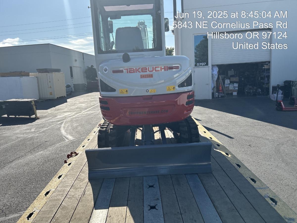2025 TAKEUCHI TB235-2CR