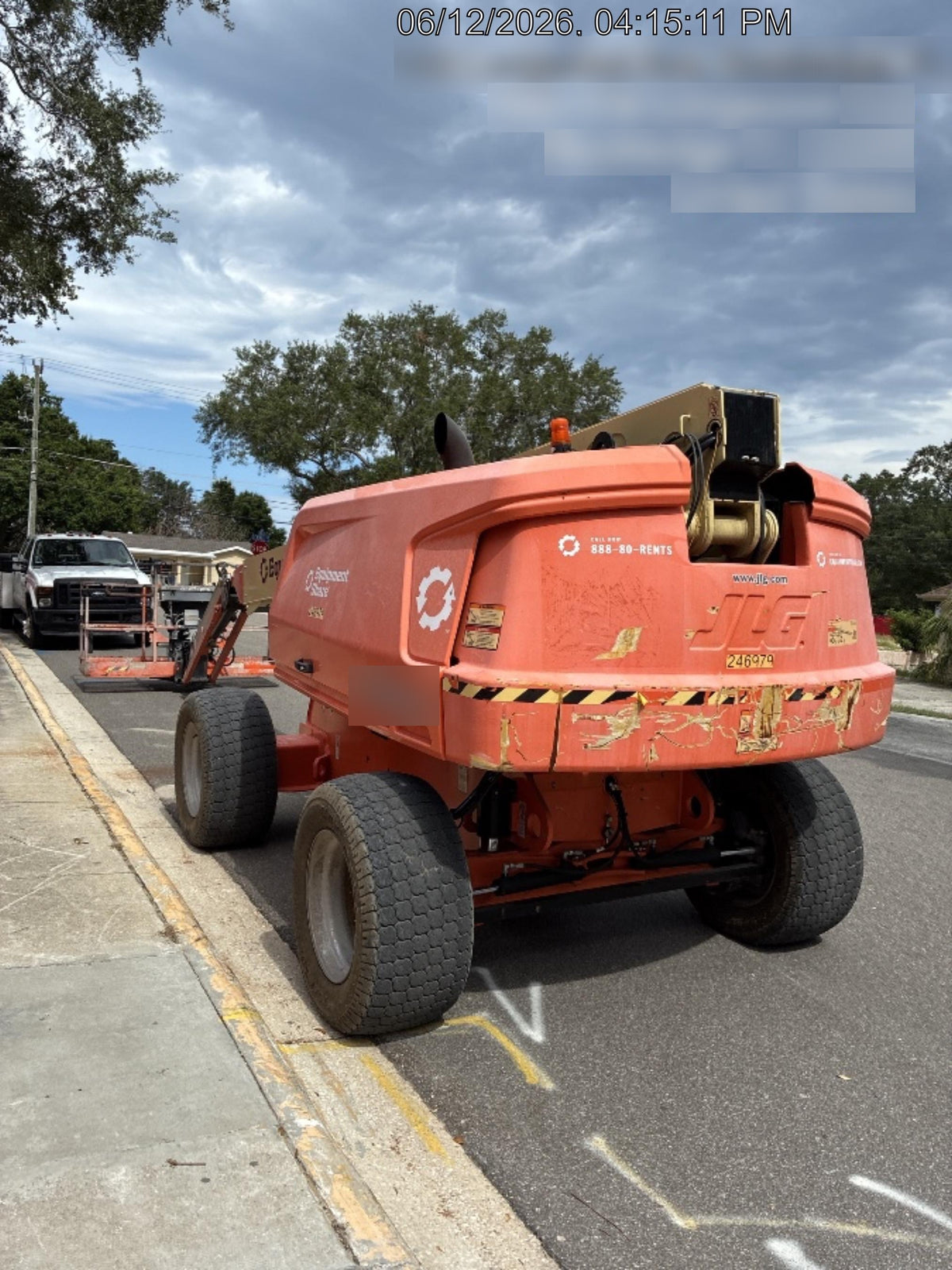 2022 JLG 660SJ