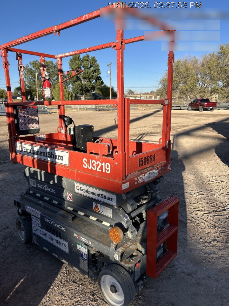 2021 SKYJACK SJ3219