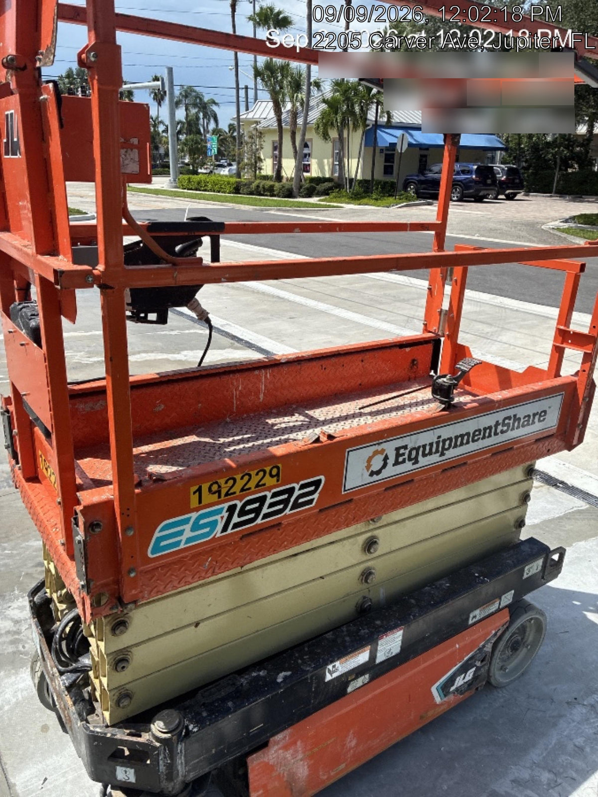 2021 JLG ES1932